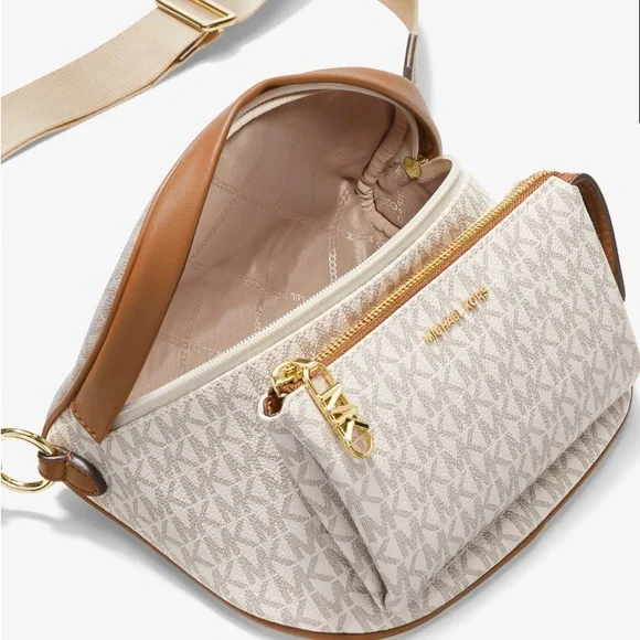 MICHAEL KORS SLATER MEDIUM LOGO SLING PACK - Picture 2 of 8